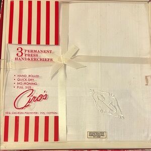 Box set of 3 White Embroidered “G” permanent-press Handkerchiefs